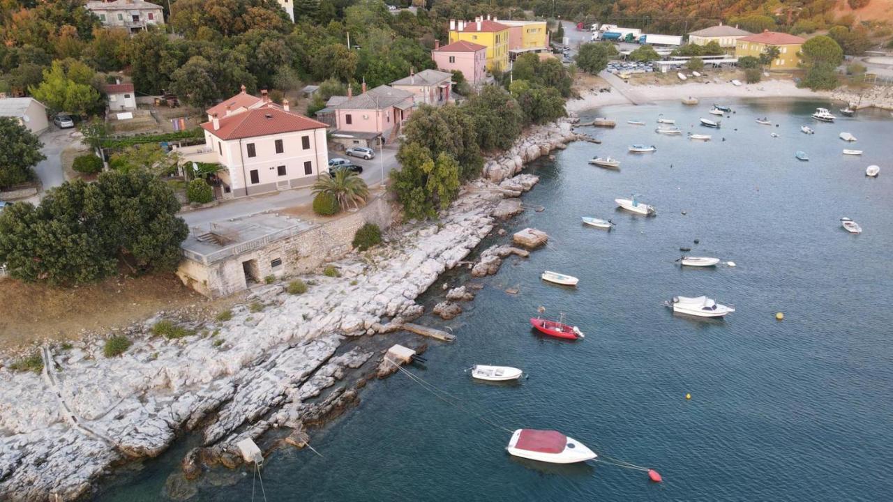 Apartmani Zupanic Koromačno Buitenkant foto